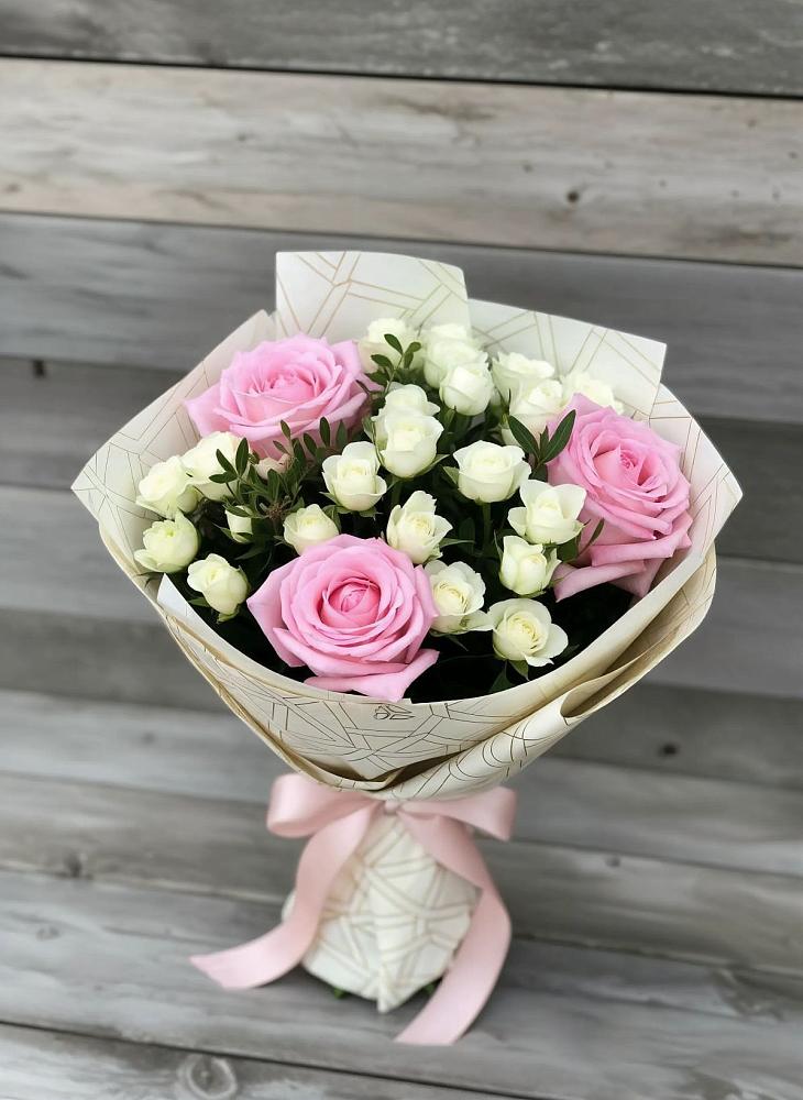Букет цветов из: Розы в Красноярском