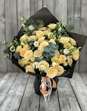 Букет цветов из:  Розы и Лизиантусы в Красноярском
