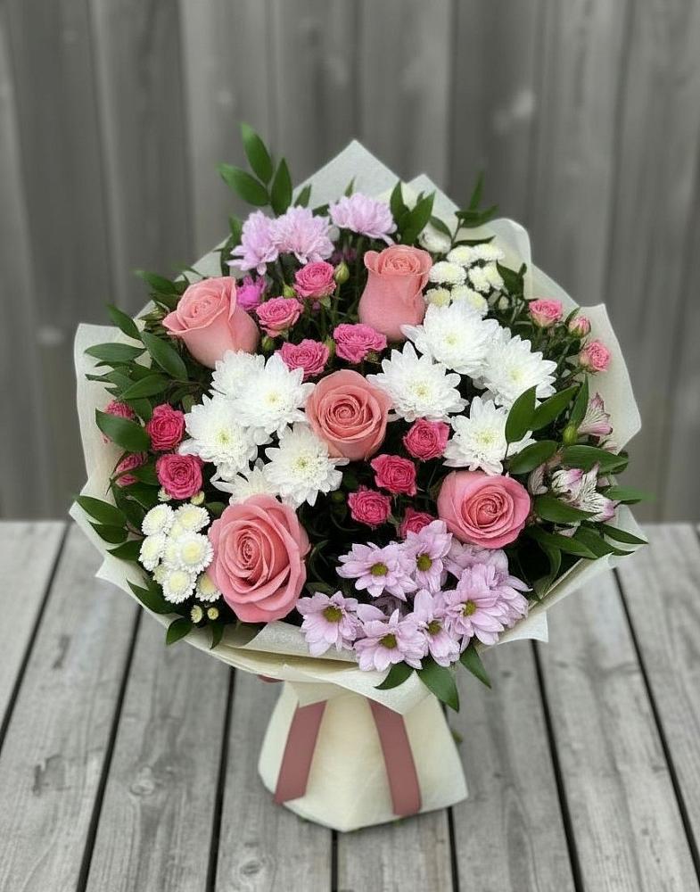 Букет цветов из: Альстромерии, Гвоздики, Розы и Хризантемы в Красноярском