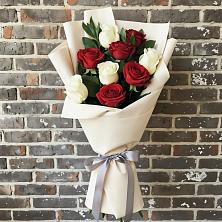 Букет цветов из:  Розы в Красноярском