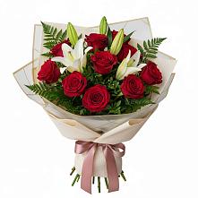Букет цветов из:  Лилии и Розы в Красноярском