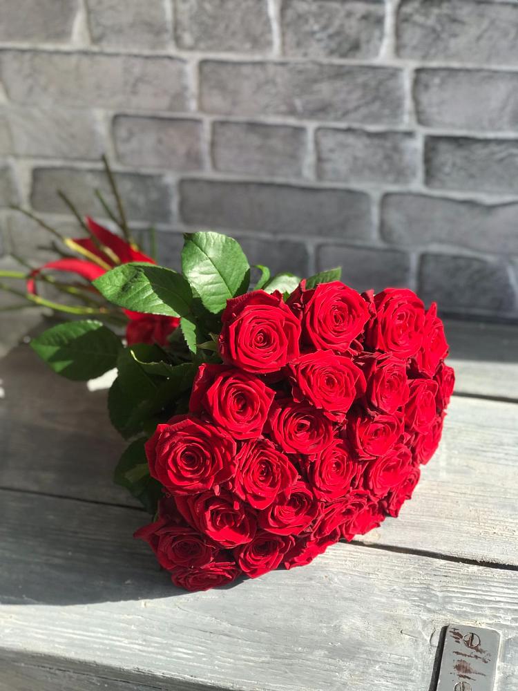 Букет Красные розы Фридом в Красноярском