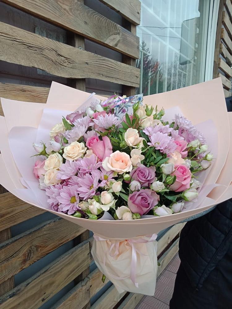 Букет цветов из: Розы и Хризантемы в Красноярском