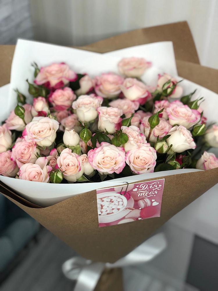 Букет цветов из: Розы в Красноярском