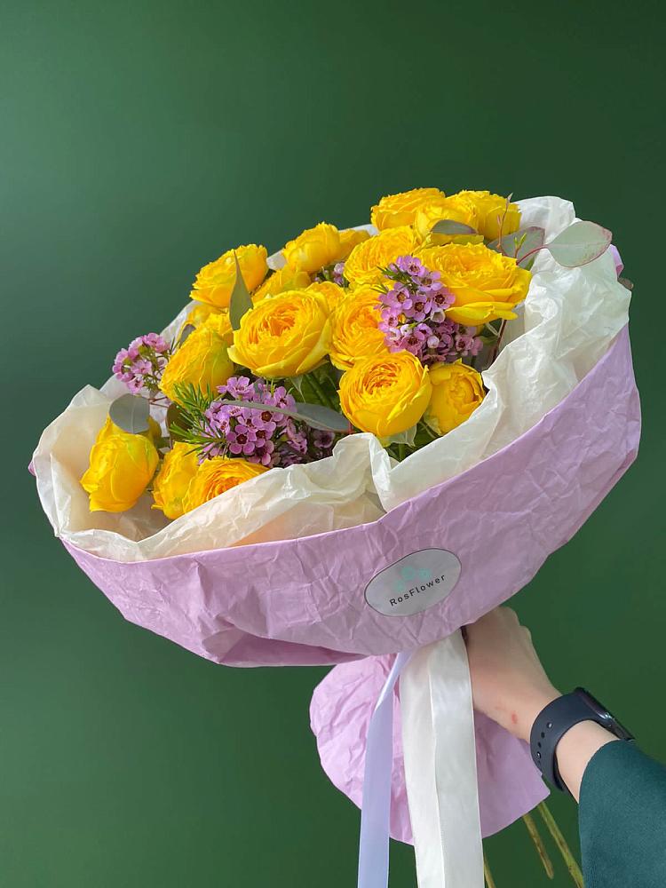 Кустовые желтые розы в Красноярском Букет Кустовые желтые розы в Красноярском