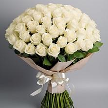 Букет 101 беля роза Белоснежка в Красноярском