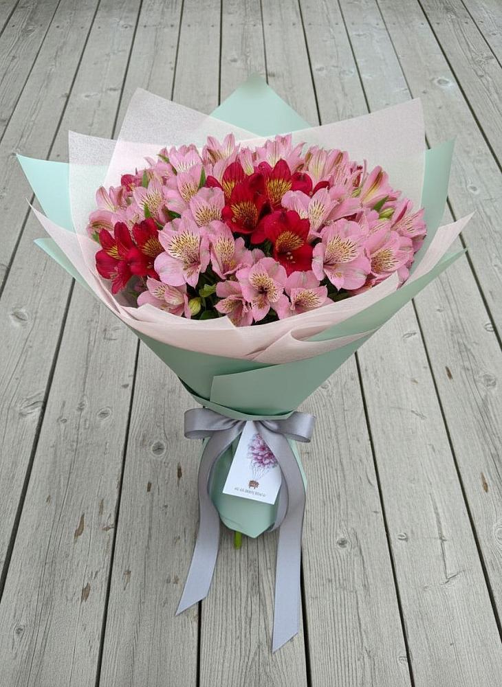 Букет цветов из: Альстромерии в Красноярском