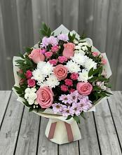 Букет цветов из:  Альстромерии, Гвоздики, Розы и Хризантемы в Красноярском
