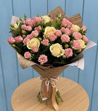 Букет цветов из:  Розы в Красноярском
