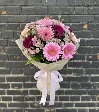 Букет цветов из:  Герберы и Хризантемы #REPLACE_PRED# Красноярском