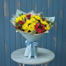 Букет цветов из:  Альстромерии и Хризантемы в Красноярском