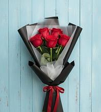 Букет цветов из:  Розы в Красноярском