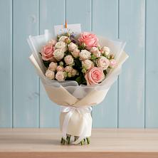 Букет цветов из:  Розы в Красноярском